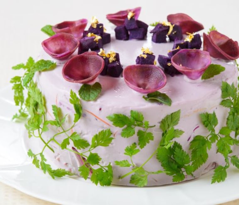 Salad cake