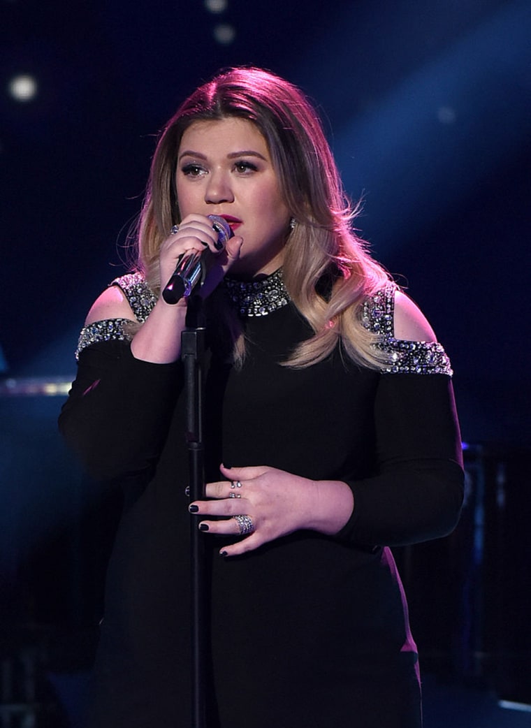 Guest judge and Season 1 winner Kelly Clarkson performs onstage at FOX's American Idol Season 15 on February 25, 2016 in Hollywood, California.