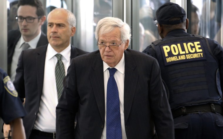 Image: Former House Speaker Dennis Hastert arrives at the federal courthouse