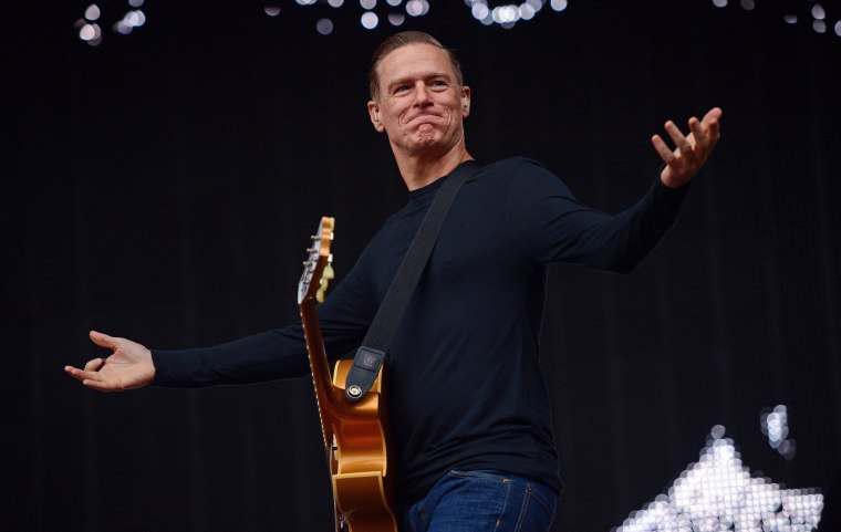 Image: Bryan Adams cancels show in USA over LGBT law