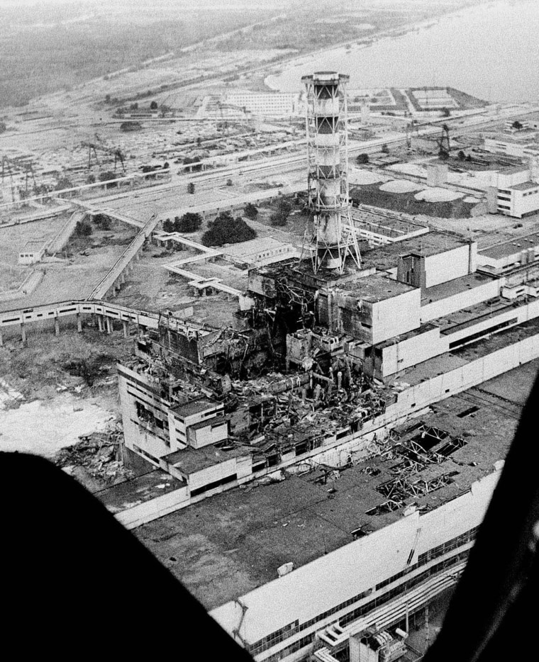 Image: Aerial photo of Chernobyl nuclear plant taken in April 1986