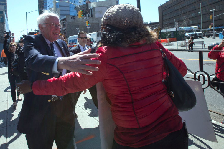 Image: Bernie Sanders; Verizon Workers Strike