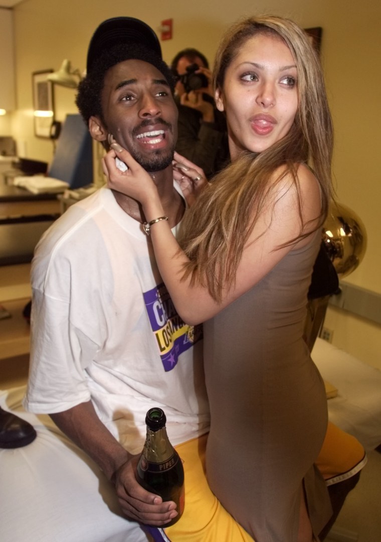 Image: LA LAKERS BRYANT CELEBRATES WITH GIRLFRIEND AFTER WINNING NBA FINALS