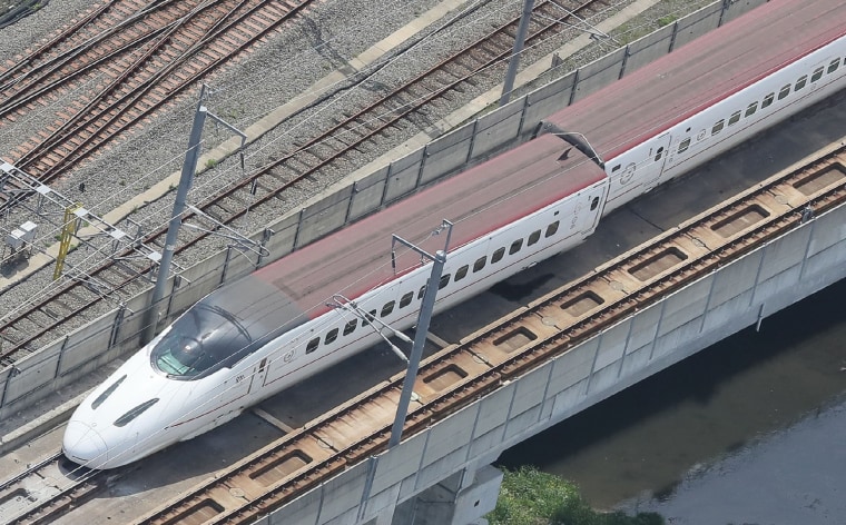 Image: Derailed bullet train