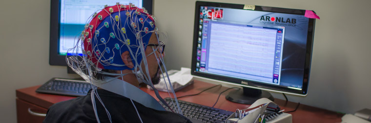 The study analyzes signals from the scalp in healthy volunteers as well as signals from electrode implants in the brains of people with Parkinson's disease.