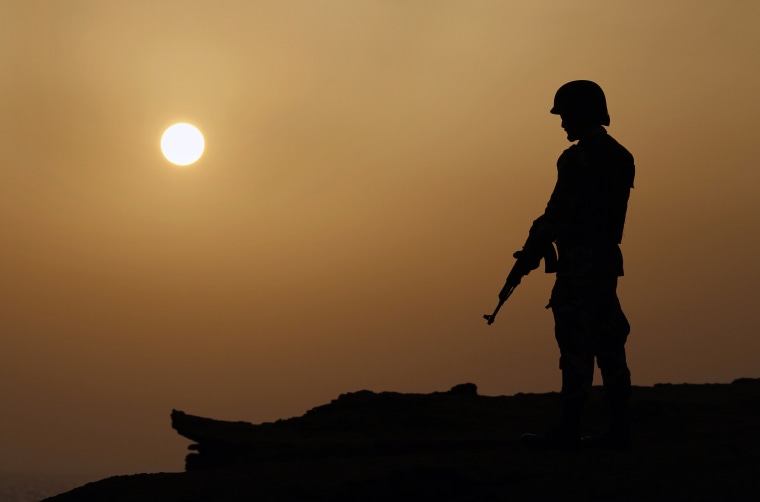 Image: Pakistan serviceman stands guard near Gwadar
