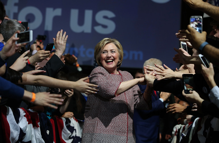 Poll Clinton Builds On Lead Over Sanders Nationally 