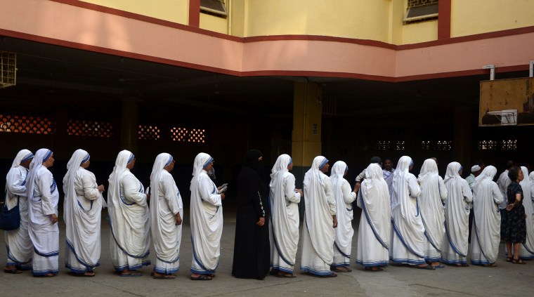 Image: Indian Christian nuns from the Catholic Order of the Missionaries of Charity