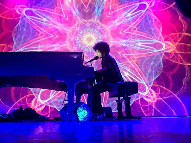 Image: Prince performs at his final concert at the Fox Theater in Atlanta