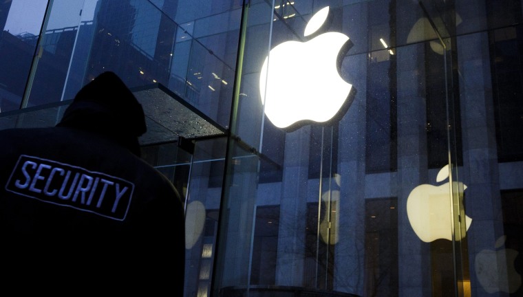 Image: FBI accesses San Bernardino gunman's iPhone, says it doesn't need Apple's help