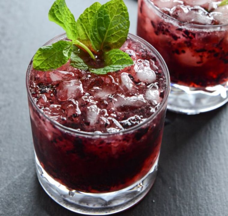 Blueberry mint julep