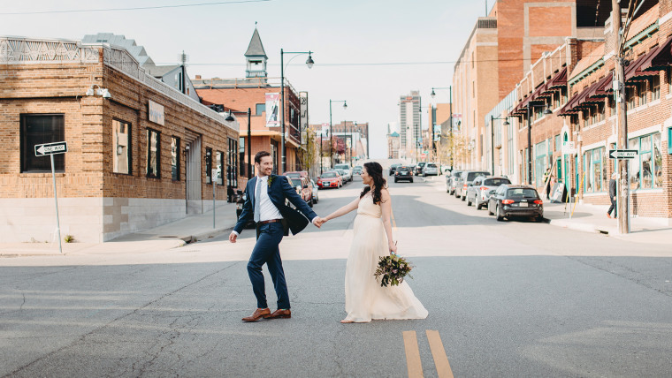 Ring pop wedding