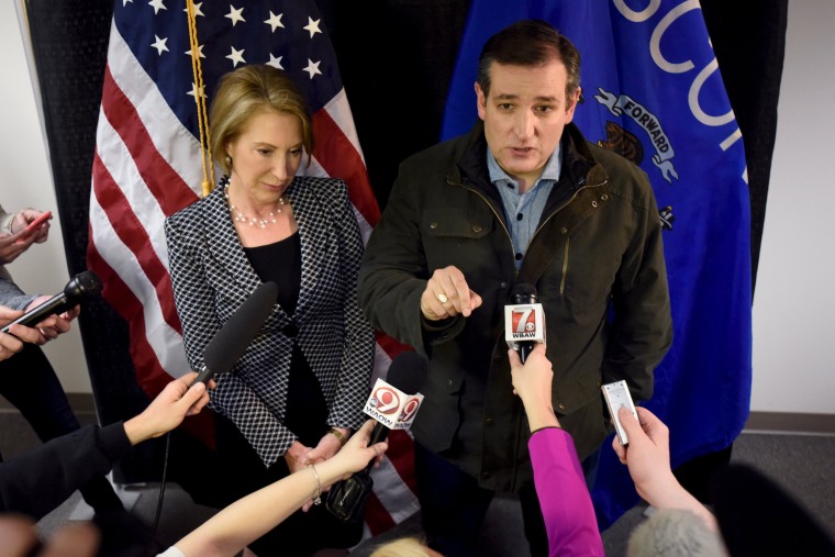 Image: U.S. Republican presidential candidate Cruz and Fiorina speak with the media ahead of a campaign rally in Rothschild, Wisconsin