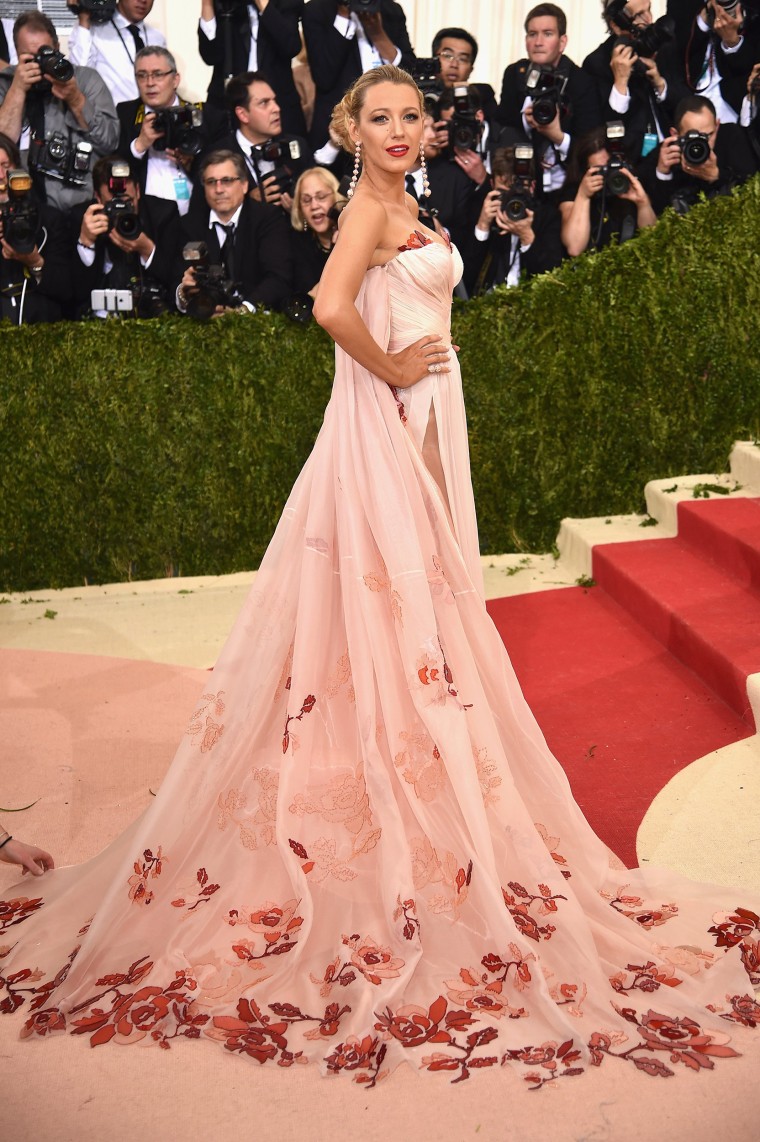 New York City, USA. 2nd May 2016. Designer Marc Jacobs attends 'Manus x  Machina: Fashion In An Age Of Technology' Costume Institute Gala at  Metropolitan Museum of Art in New York City