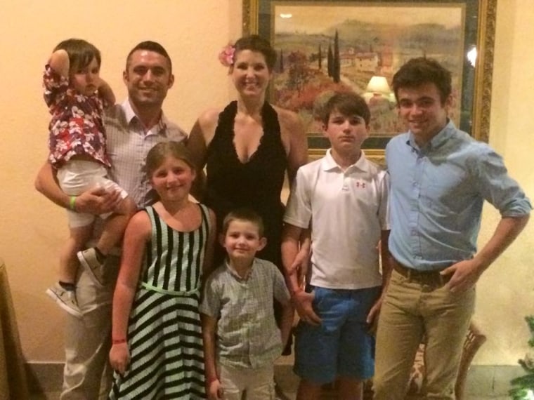 Matt, Libby and their five children.