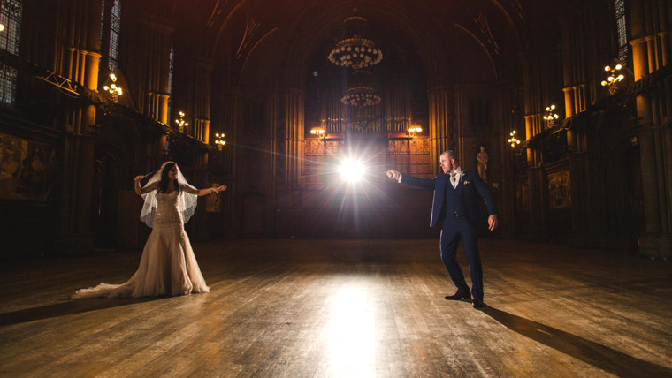 Harry Potter'-themed wedding charms fans and skeptics with magical setting