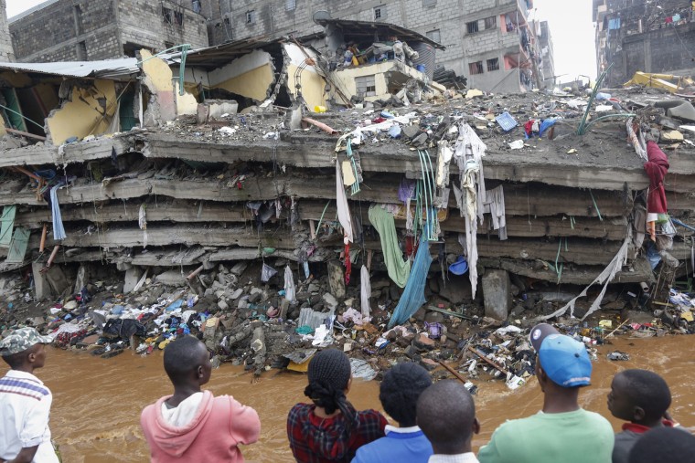 Baby Rescued From Rubble After 80 Hours In Nairobi Kenya baby-rescued-from-rubble-after-80-hours-in-nairobi-kenya