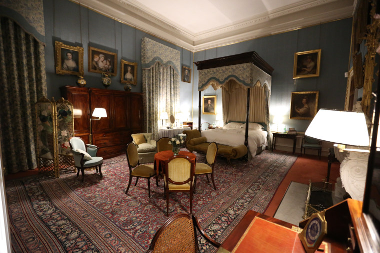 The King William bedroom at the Althorp estate.