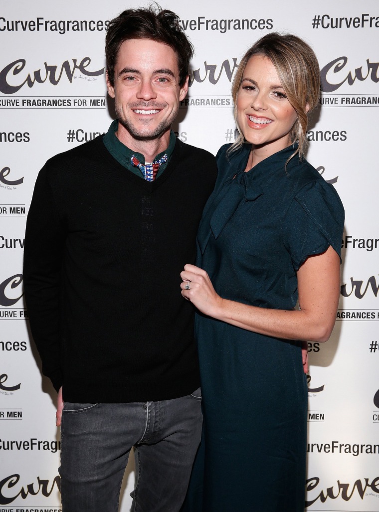 Kevin Manno (L) and Ali Fedotowsky