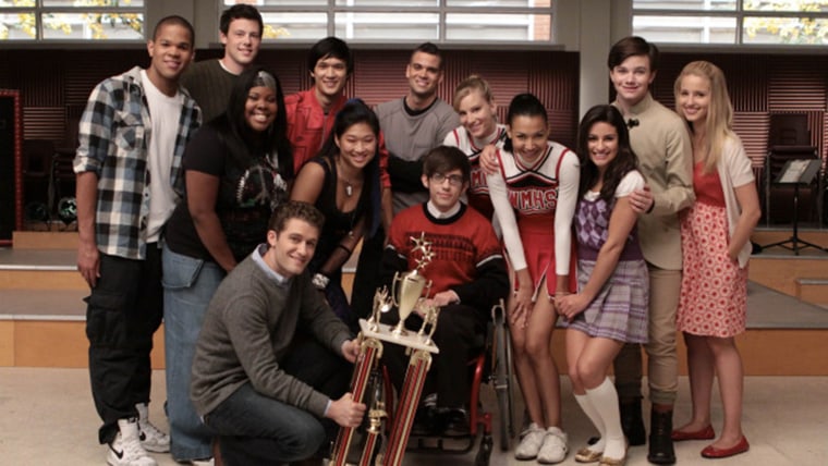 Cast of the show "Glee" in 2009