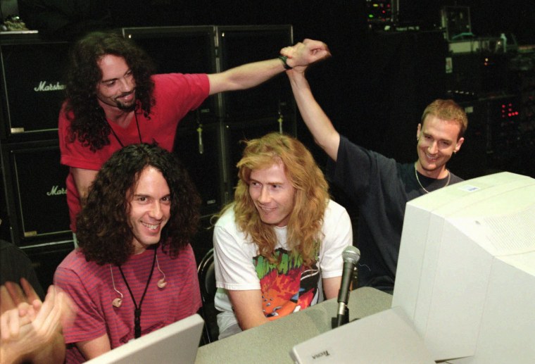 Image: Nick Menza with Megadeth members in 1997