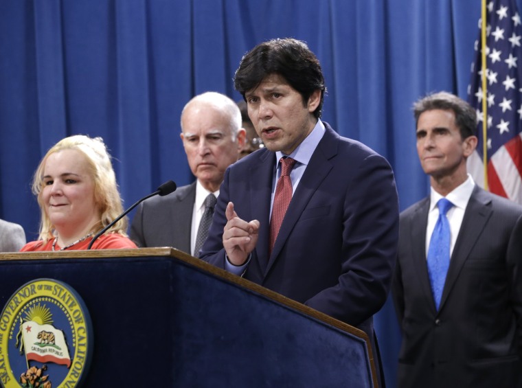 Image: Jerry Brown, Holly Diaz, Kevin de Leon, Mark Leno