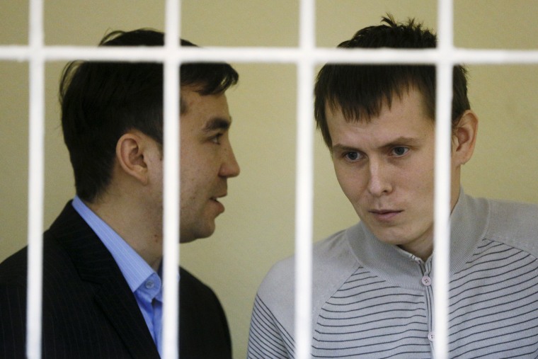 Image: Yevgeny Yerofeyev and Alexander Alexandrov attend a hearing on Sept. 29, 2015