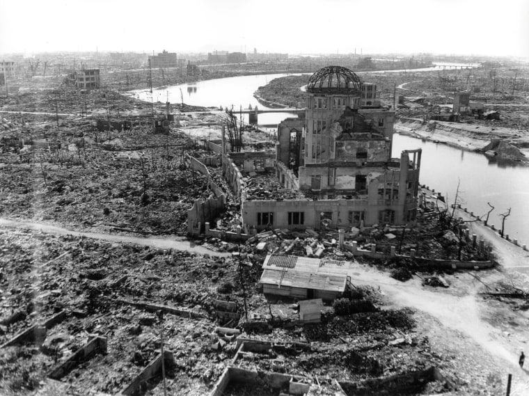 Image: The Wider Image: Hiroshima after the atomic bomb
