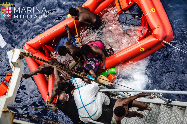 700 Migrants Feared Dead In Mediterranean Shipwrecks Unhcr 