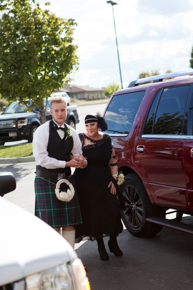 son takes terminally ill mom to prom