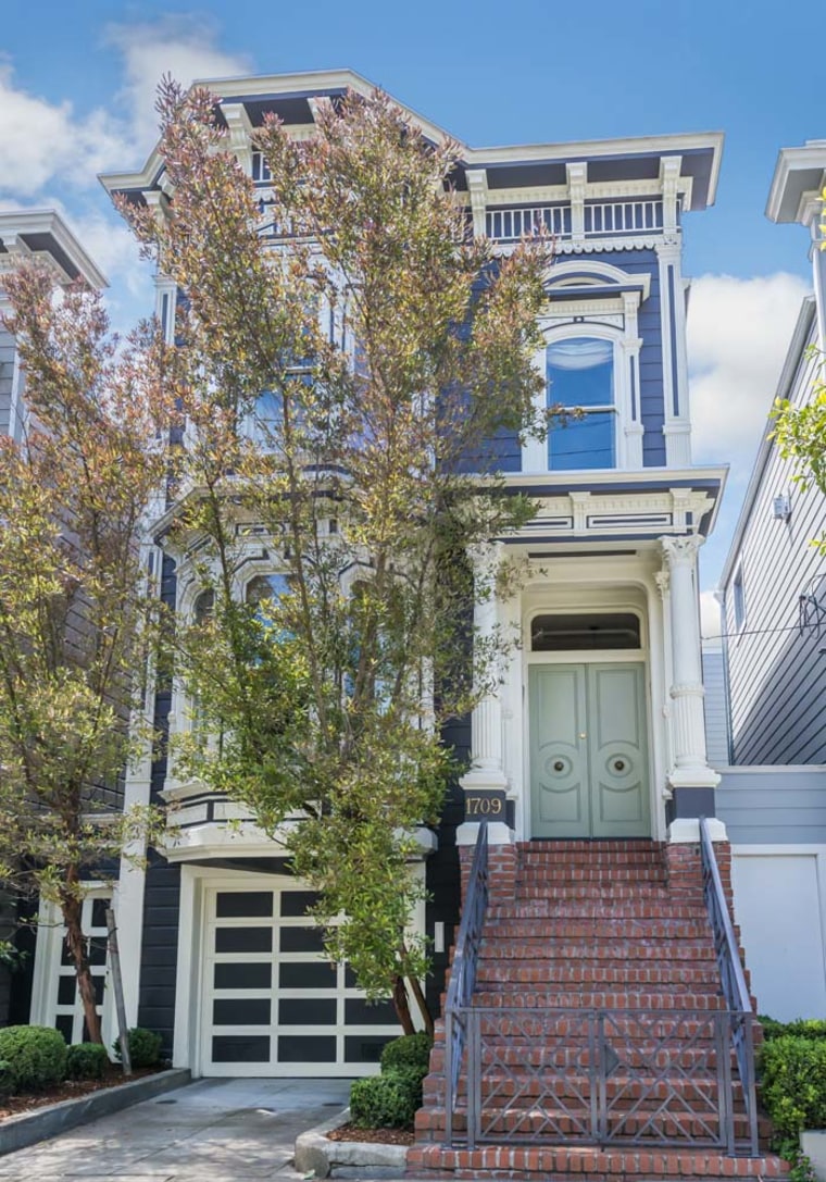 "Full House" home hits the market