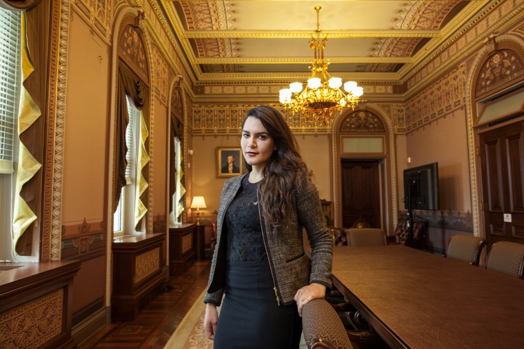 Image: Young Latinos of the Obama White House . Valentin Pereda.