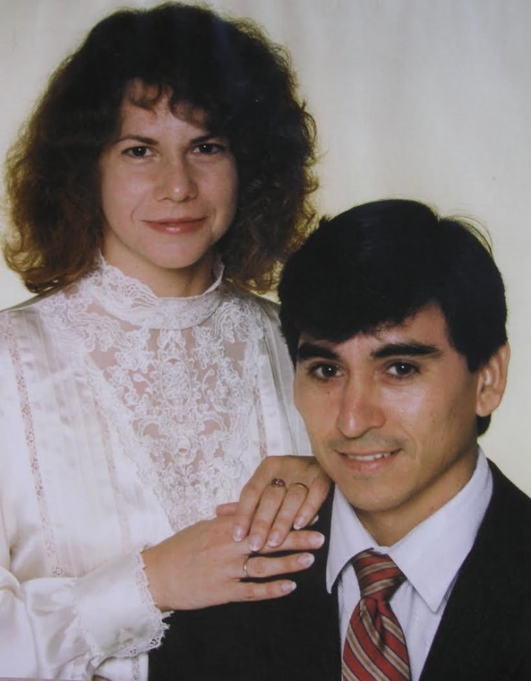 Linda and Sixto Valdez took this photo on their wedding day in 1989.