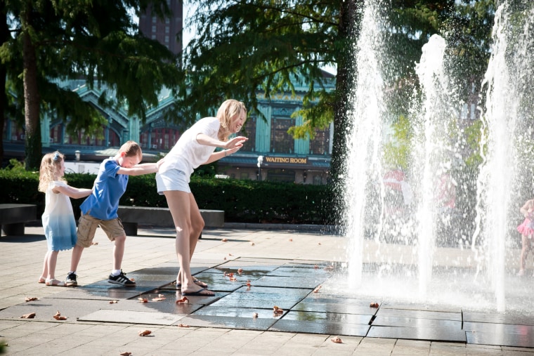 Gunther says the key to getting great photos of your family playing together in the water is to have fun...and to remember to bring a change of clothes!