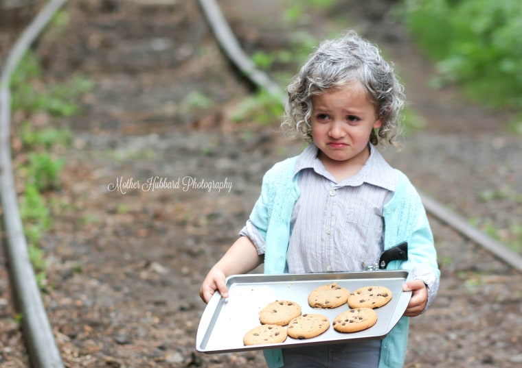 Kids re-enacting famous scenes from 'The Walking Dead'