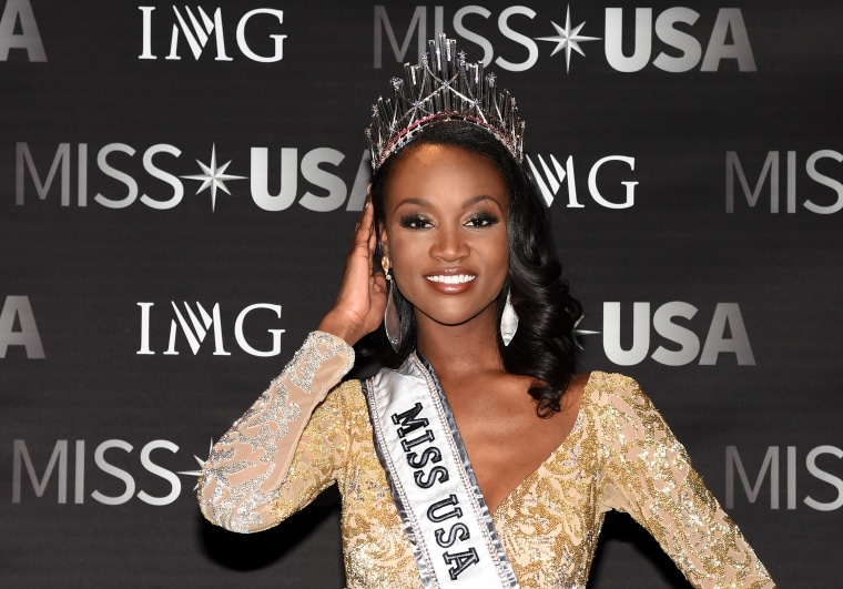 Image: 2016 Miss USA Competition - Show