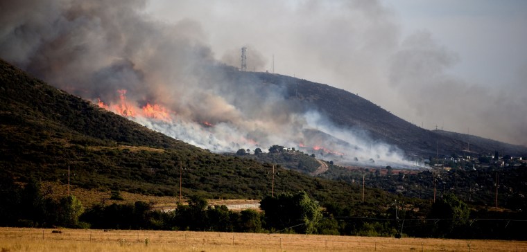 Brush Fire Threatens Arizona Town of Yarnell, Near Scene of Deadly