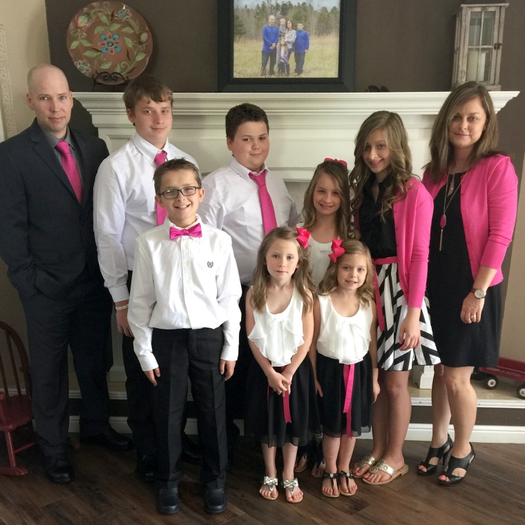 Mom takes in her friend's six kids after she died of breast cancer