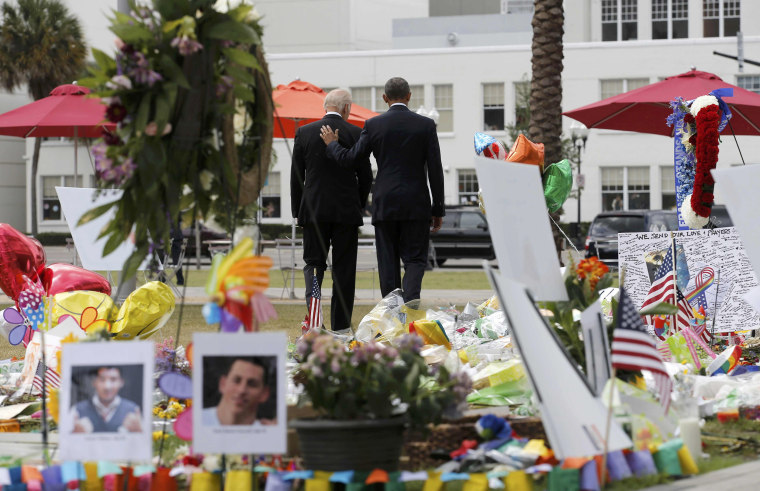 Image: U.S. President Obama and Vice President Biden depart makeshift memorial for shooting victims in Orlando, Florida