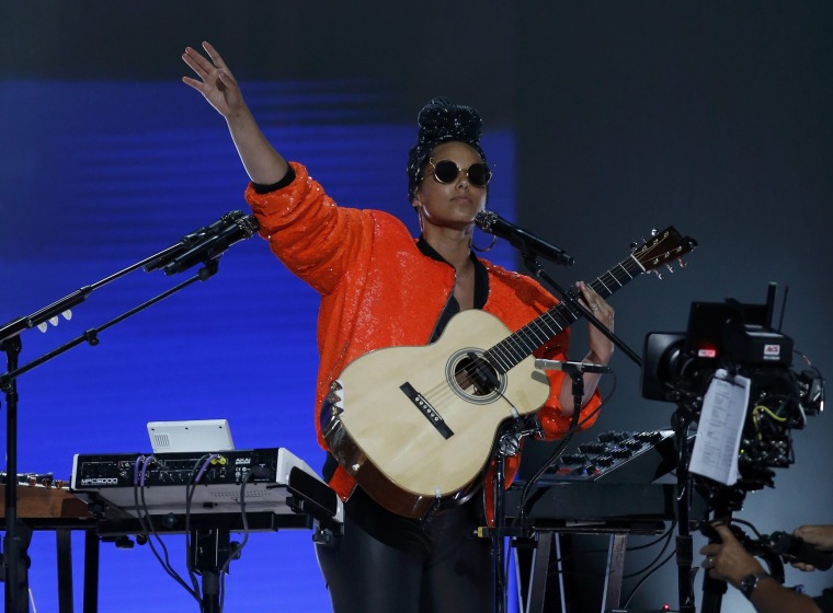 Image: Alicia Keys performs \"In Common\"