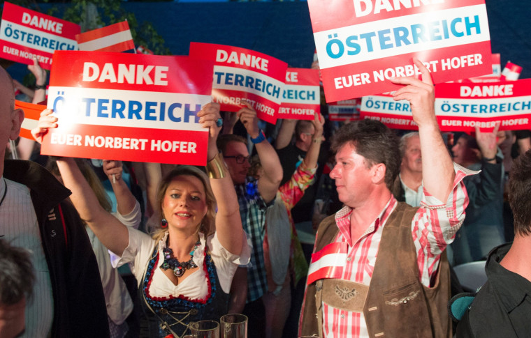 Image: Supporters of the Austrian Freedom Party on May 22, 2016