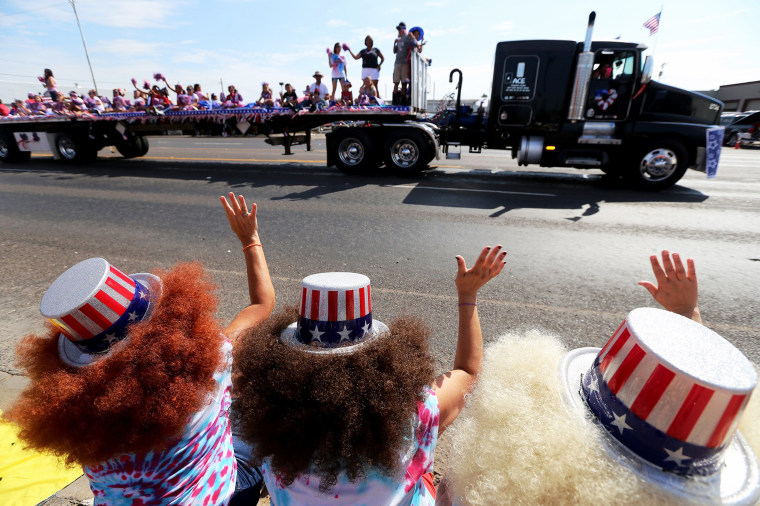 Image: Independence Day Parade in Texas