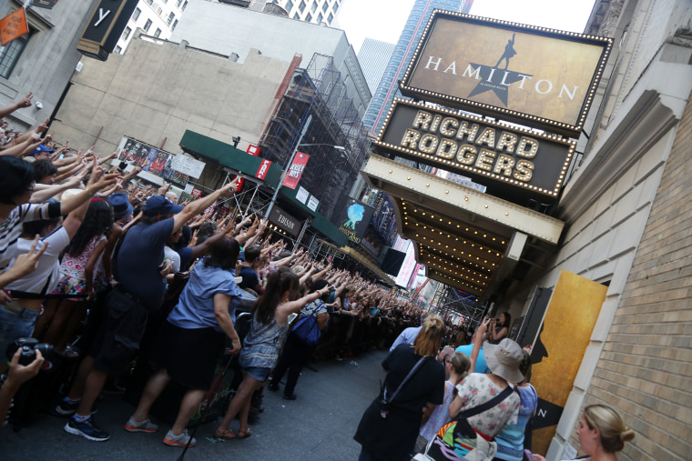 Lin-Manuel Miranda Says Farewell To Hamilton At Broadway Lottery