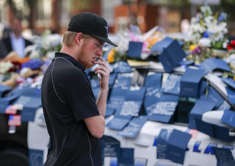 Image: Dallas police shooting reaction in Dallas, Texas, USA