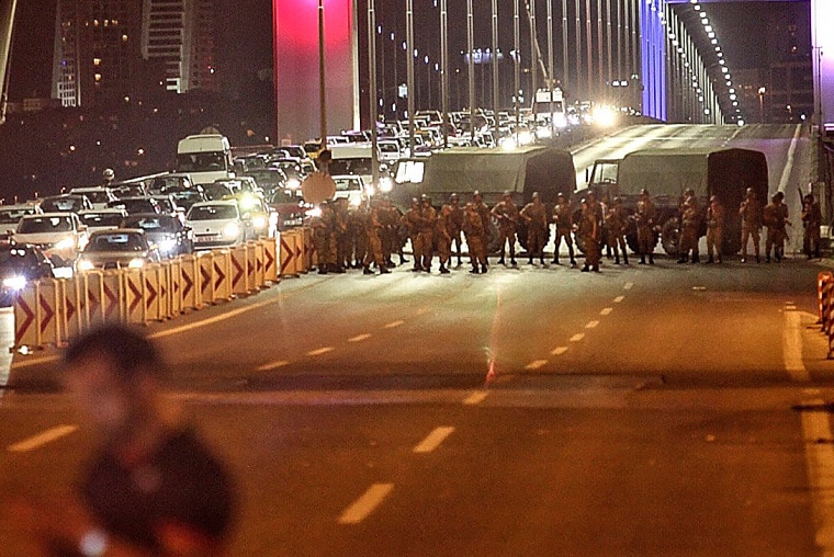 Image: Military Occupy Strategic Locations In Turkey :