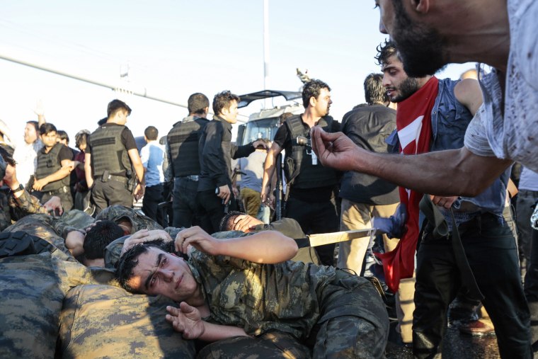 Image: At Least 90 Killed in Attempted Military Coup in Turkey