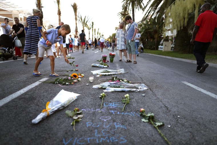 Image: Tribute to the victims of the Nice attack