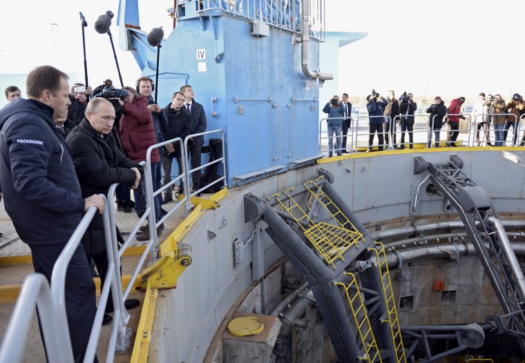 Image: Vladimir Putin visits the Vostochny Cosmodrome