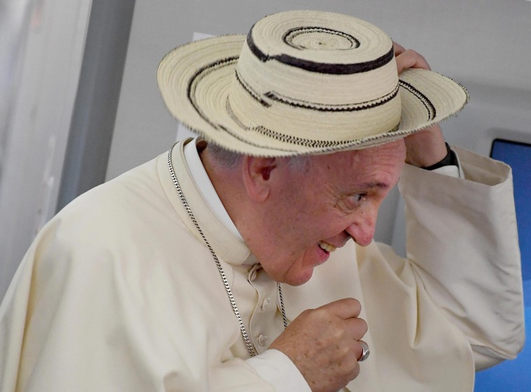 Image: Pope Francis wears hat from Panama