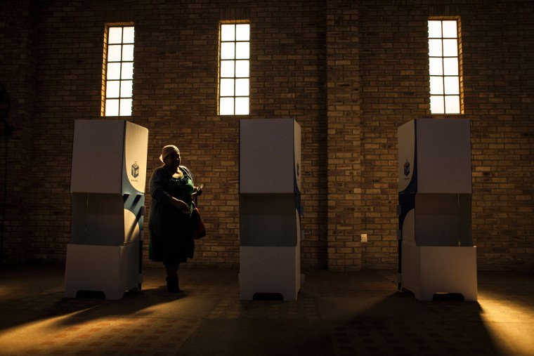 Image: TOPSHOT-SAFRICA-VOTE